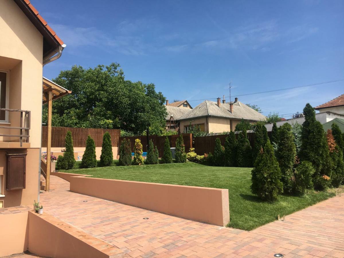 Garden Spa Resort Budapest Exterior foto